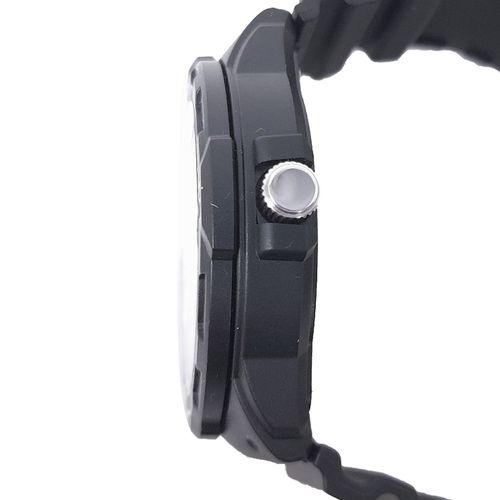 Reloj Casio análogo de resina en negro para hombre